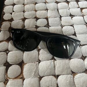 RAYBAN Classic New Wayfarer Unisex Sunglasses with Green Lenses